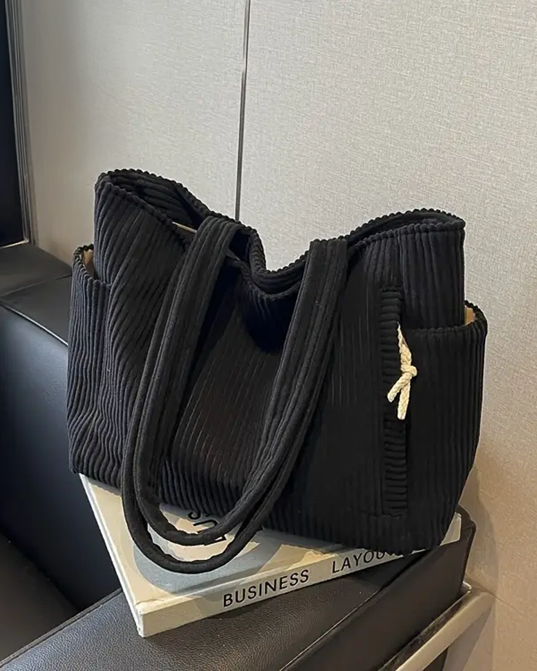 Cassielle – Fashionable Tote Bag with Large Capacity