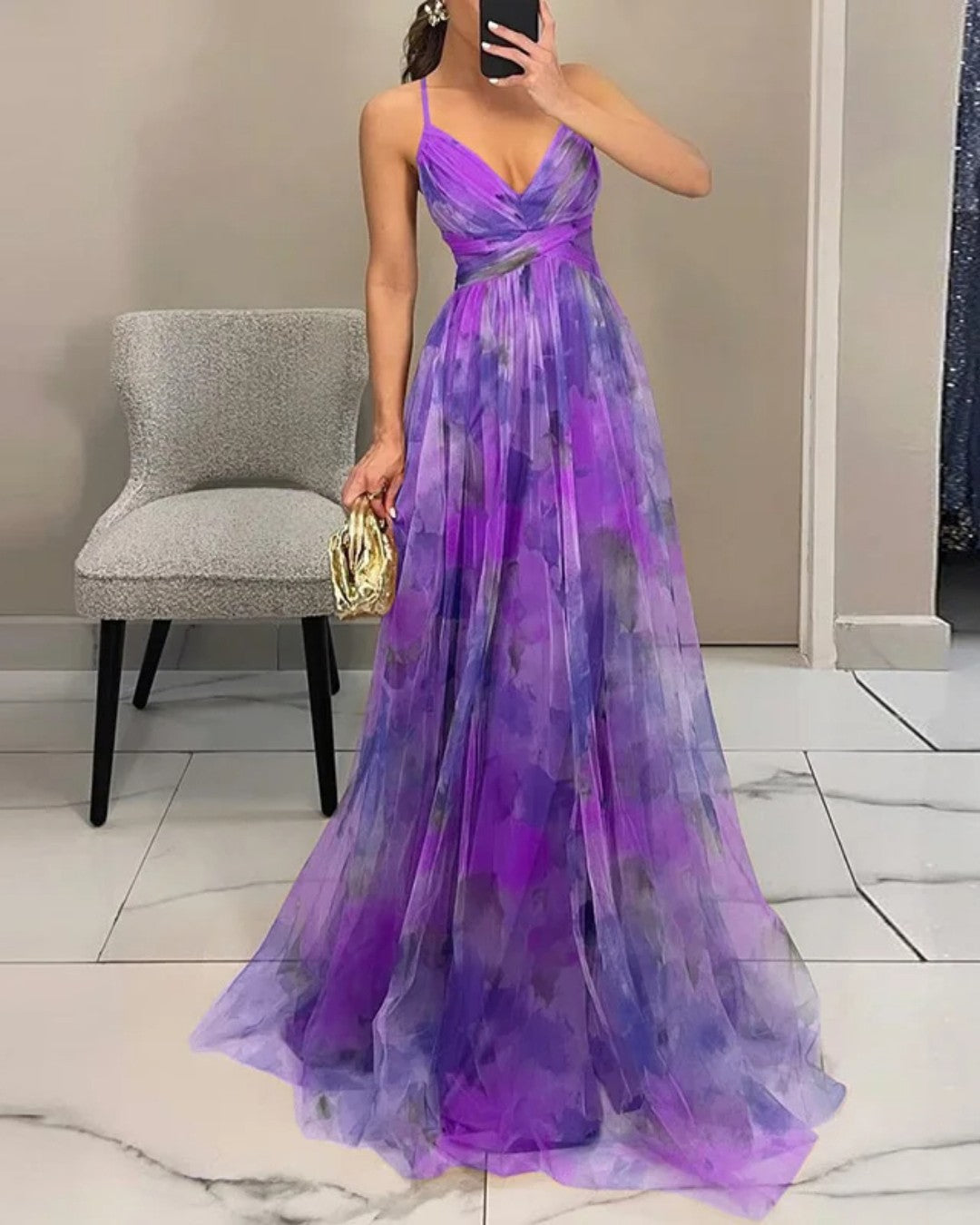 Dinushi - Elegant Maxi Dress with Floral Pattern