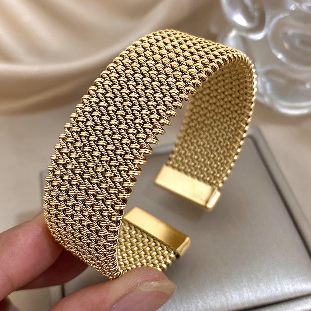 Fashion New Woven Bracelet | 18K Golden Plated 304 Stainless Steel Metal Bracelet | Versatile Accessory for Daily and Party Occasions