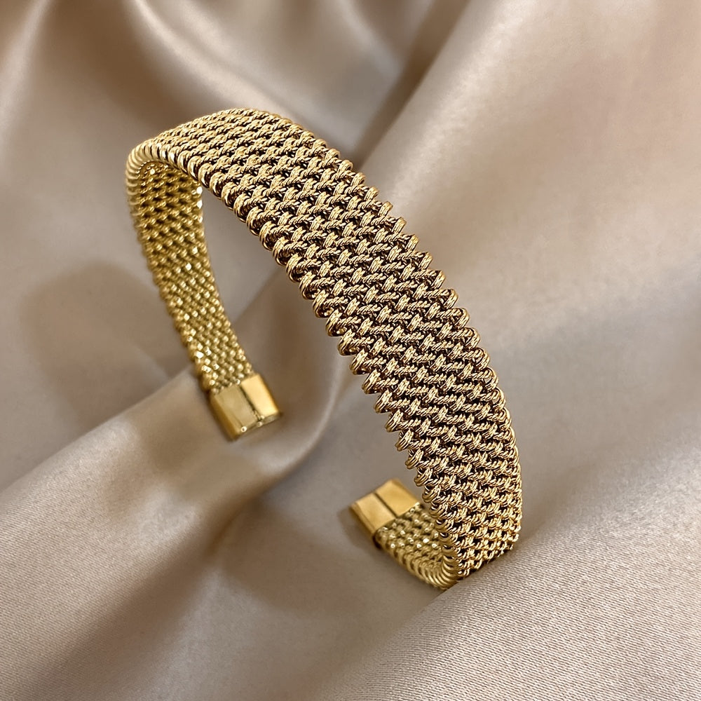 Fashion New Woven Bracelet | 18K Golden Plated 304 Stainless Steel Metal Bracelet | Versatile Accessory for Daily and Party Occasions
