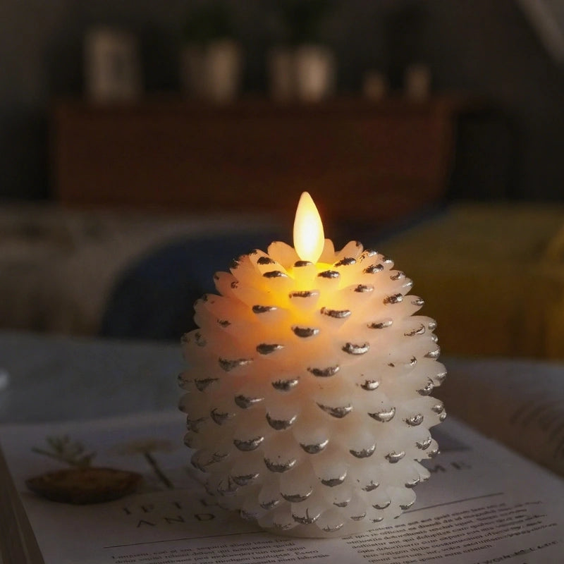 ForestFlame – Atmospheric, Flameless Candle in Pine Cone Shape