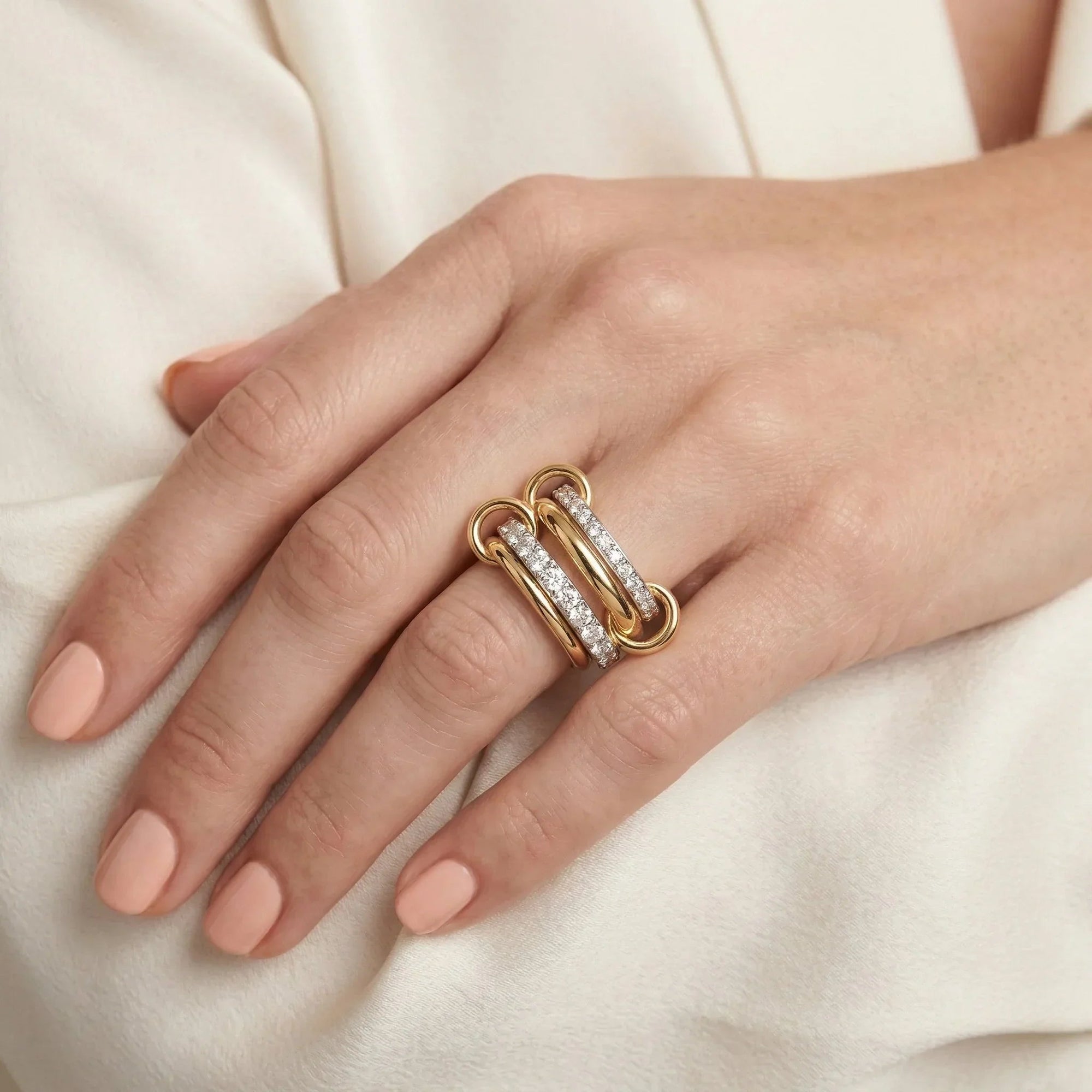 Anillo apilado de diamantes Juno
