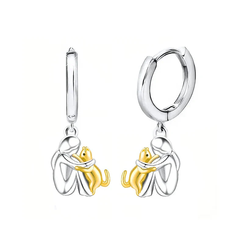 GoldenHug - Earrings with Cat Design and Round Closure