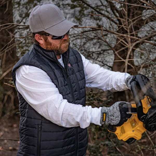 HeatGuard – Sleeveless Waterproof Heated Vest