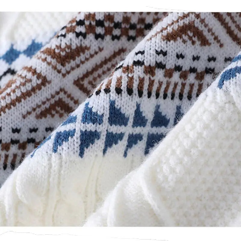 Isidoro – Comfortable Sweater Made from Nordic Knit