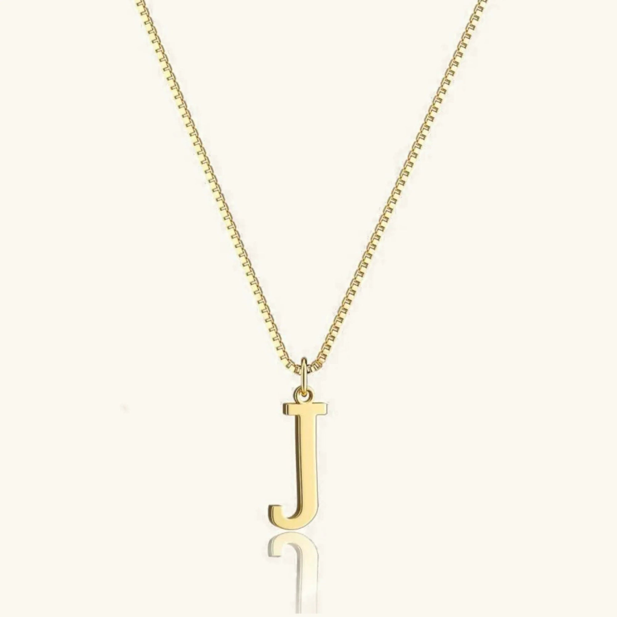 Collana con lettera iniziale Therese in oro