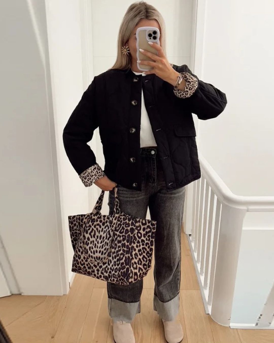 Jaerene – Elegant Jacket with Leopard Print and Lining