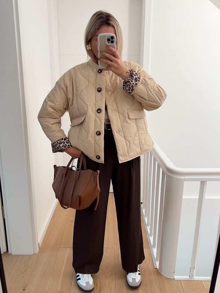 Jaerene – Elegant Jacket with Leopard Print and Lining