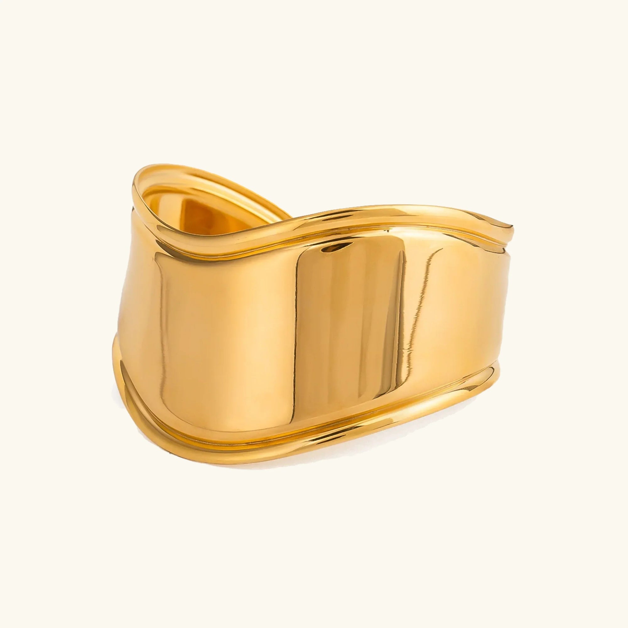 Brazalete Izza Smooth Gold