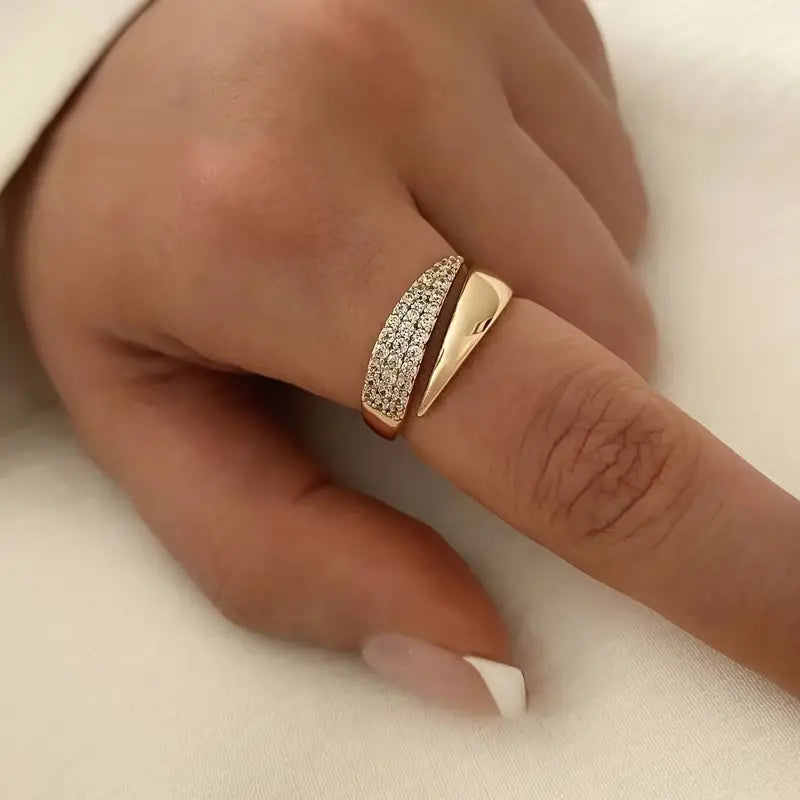 Kalea – Elegance Haven Ring