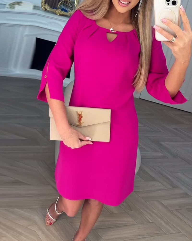 Kamelia – Mini Dress with Keyhole Neckline