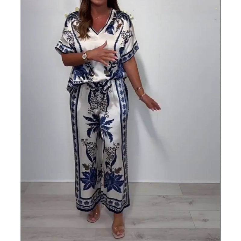 Kanella – Casual Top with V-Neck and Wide Pants