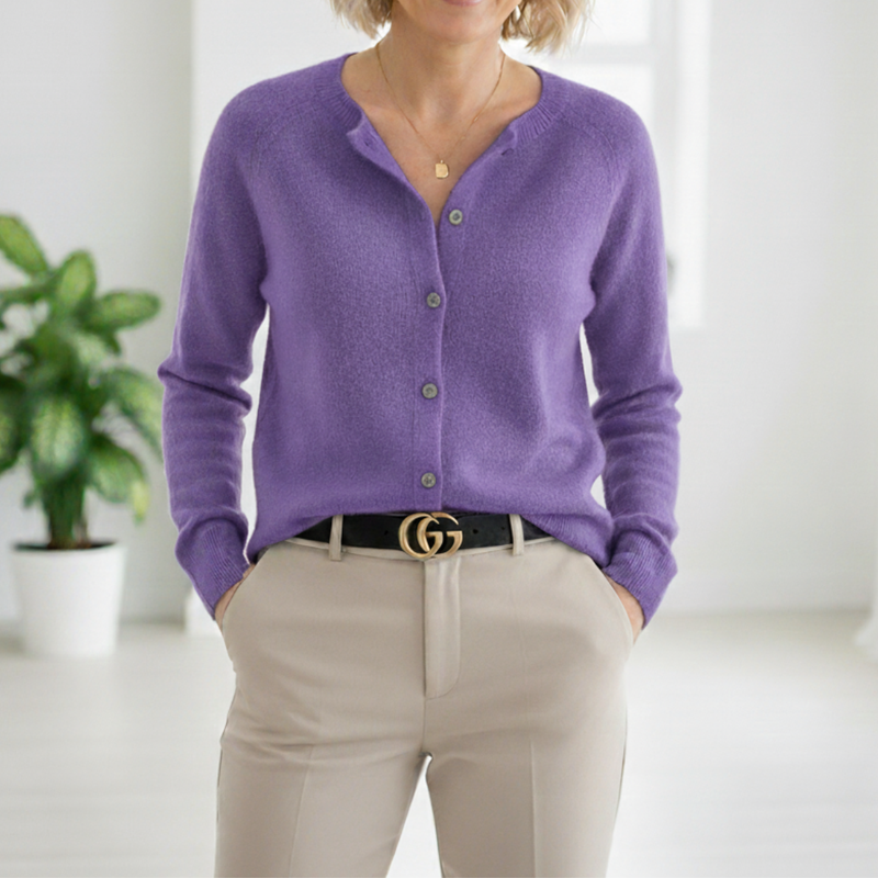 Katarzyna – Comfortable Cashmere Sweater with Button Placket