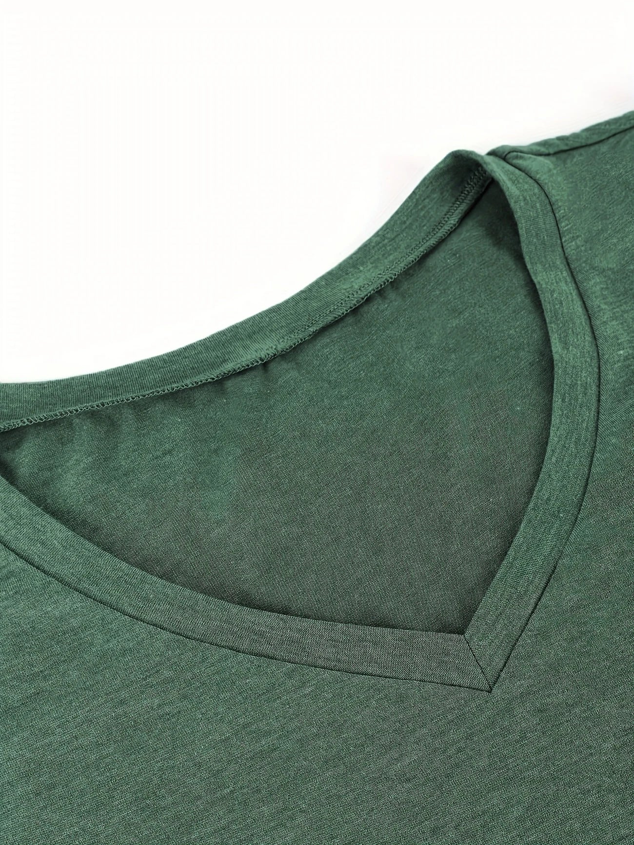 Kizzy – Breathable T-Shirt with Petal Sleeves
