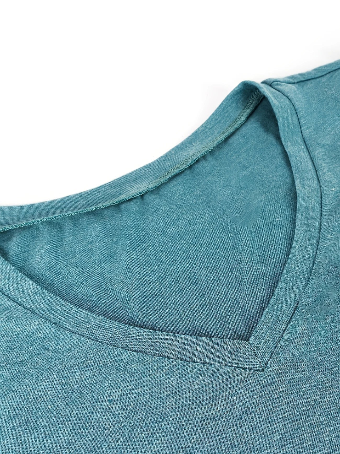 Kizzy – Breathable T-Shirt with Petal Sleeves