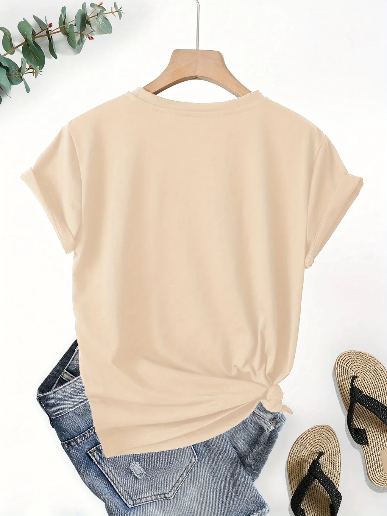 Larson – Casual Short Sleeve T-Shirt with Heart Prints