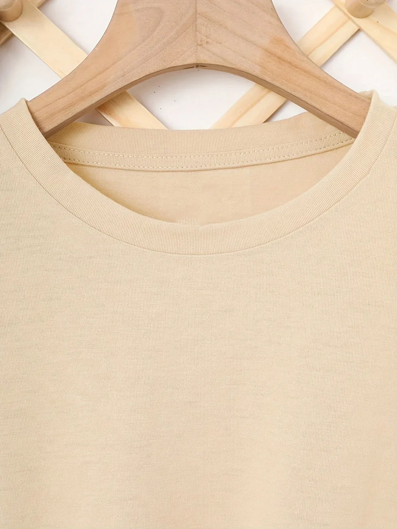 Larson – Casual Short Sleeve T-Shirt with Heart Prints