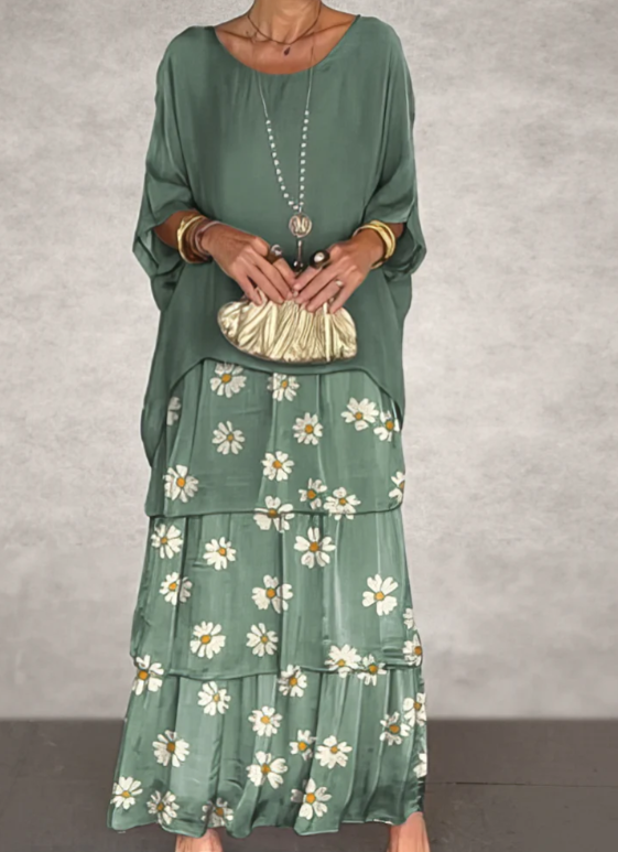 Leona - Loose Maxi Dress with Round Neckline