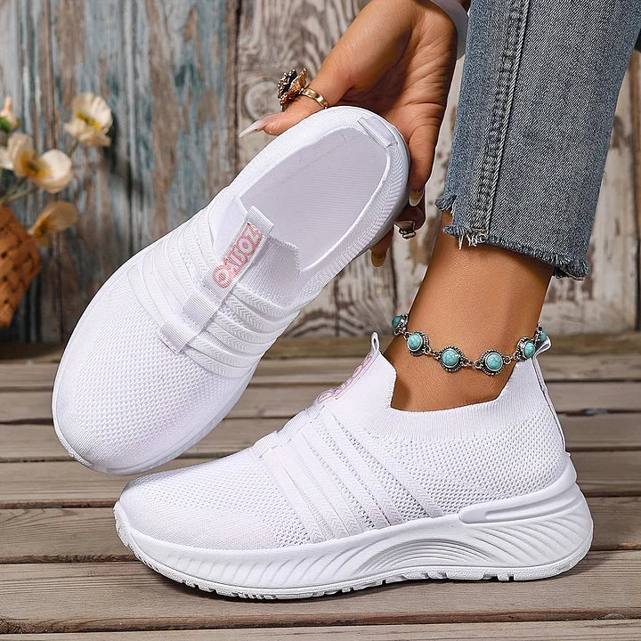 Lioray - Casual Sneaker with Stripes