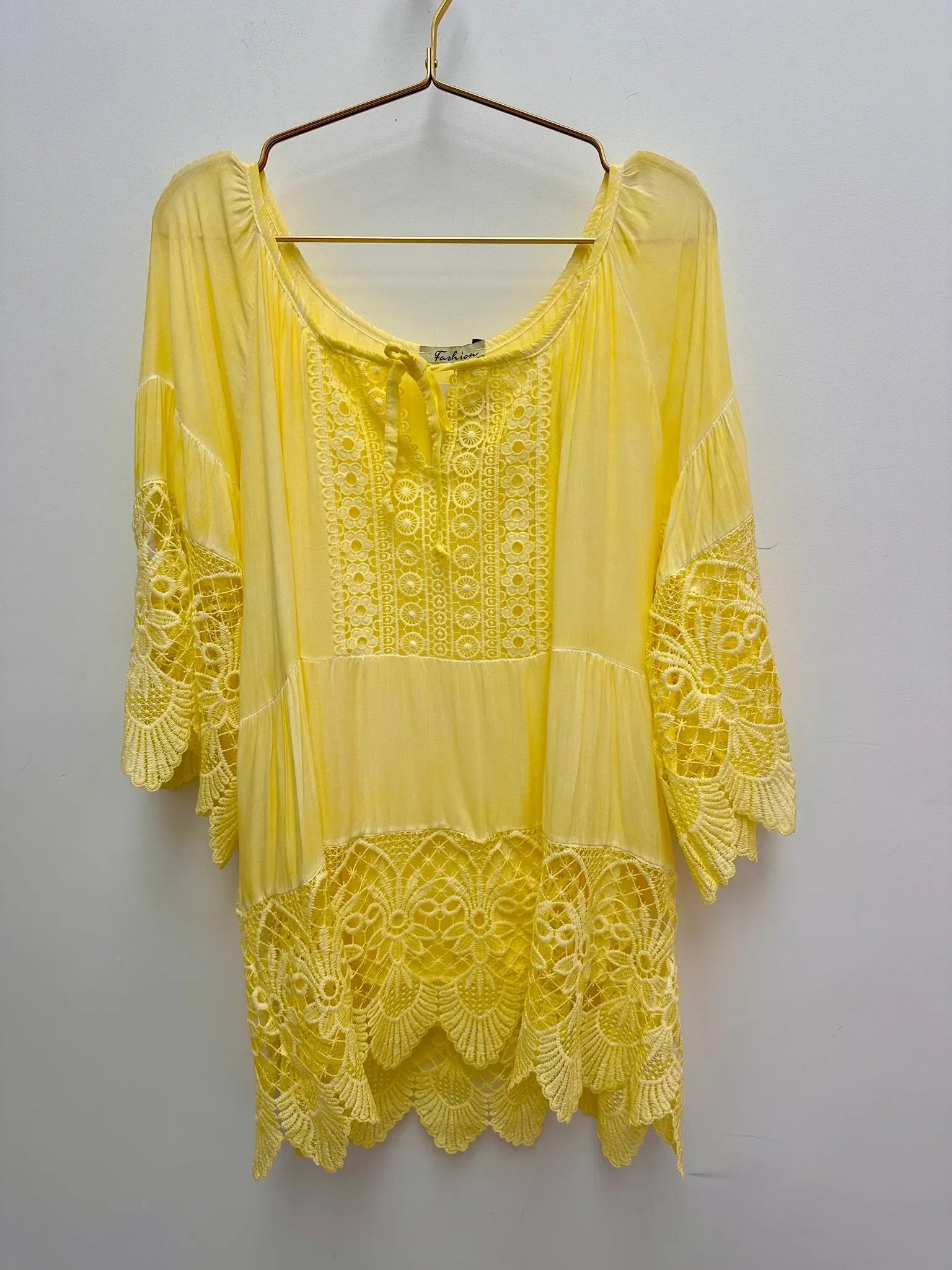 Lurdes – Stylish Shirt with Round Neck