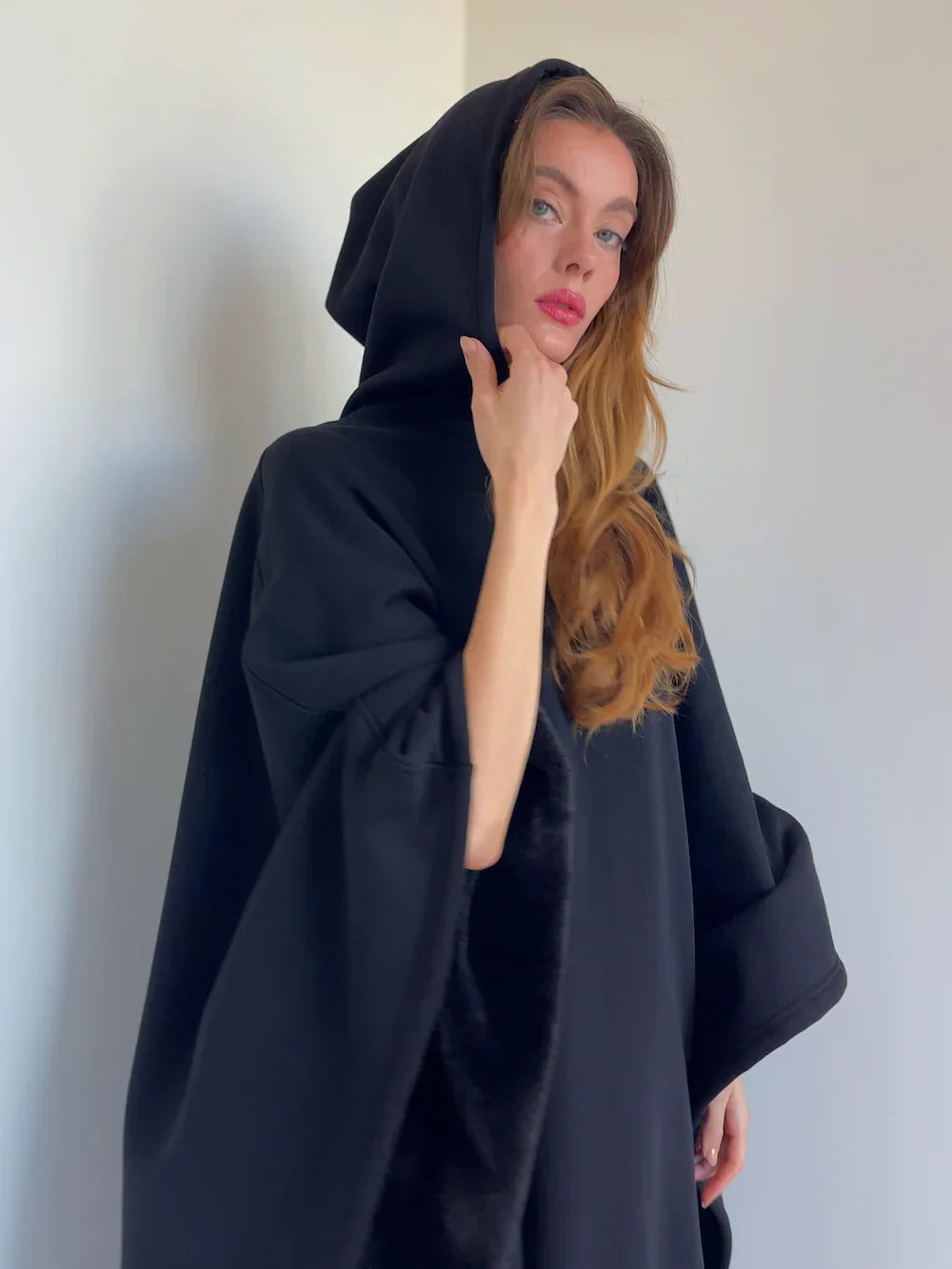 LuxHood - Hooded Blanket for Ultimate Comfort