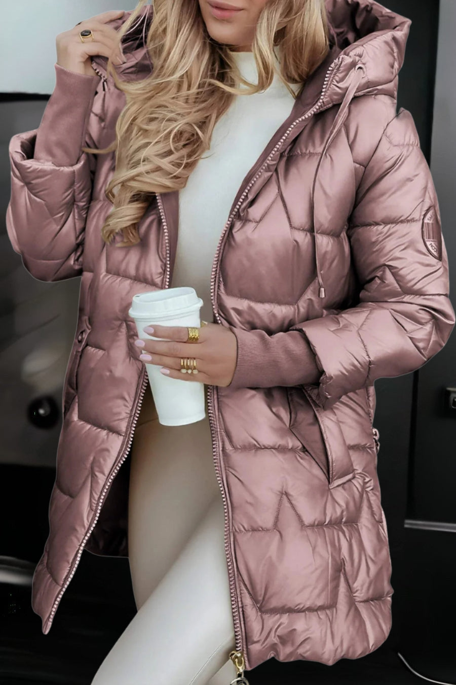 Mageina – Elegant Winter Coat with Hood and Padding