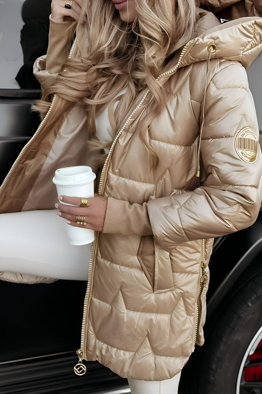 Mageina – Elegant Winter Coat with Hood and Padding