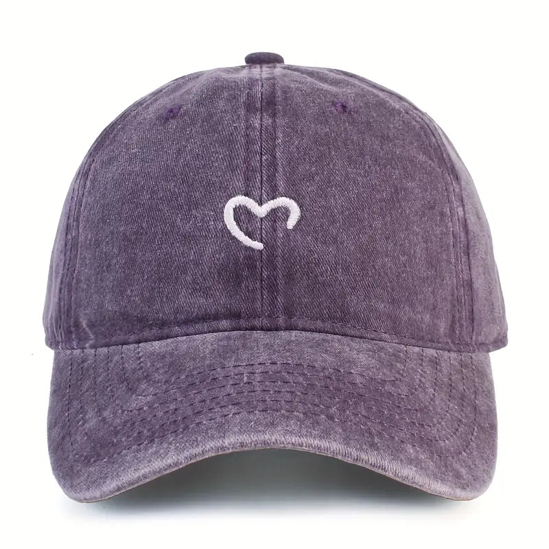 Marlia – Embroidered Cap with Heart