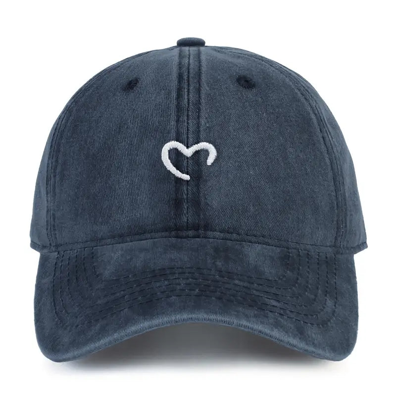 Marlia – Embroidered Cap with Heart