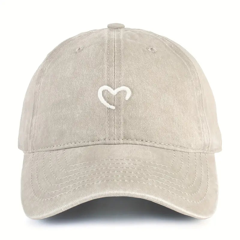 Marlia – Embroidered Cap with Heart