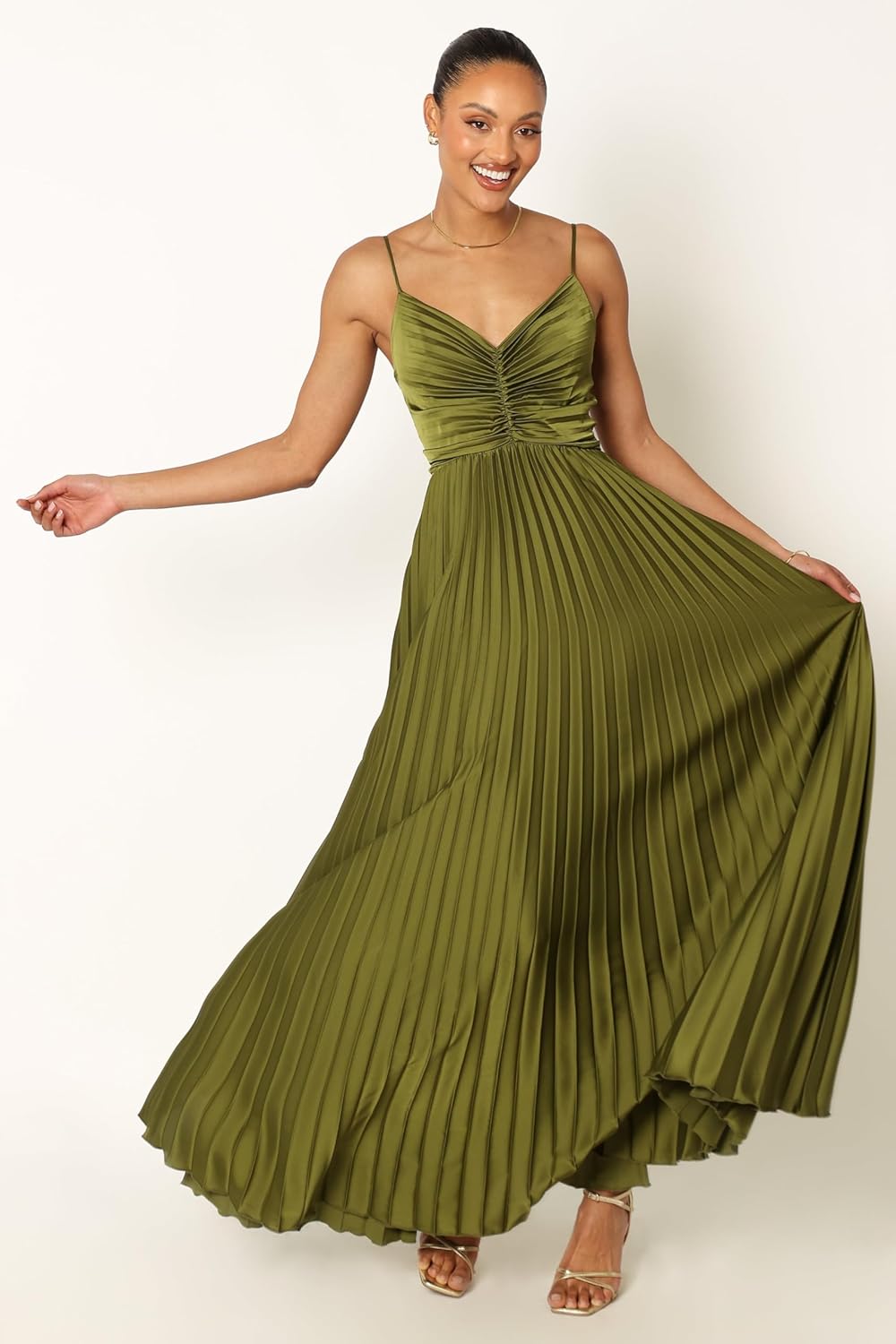 Masano – Elegant Pleated Dress