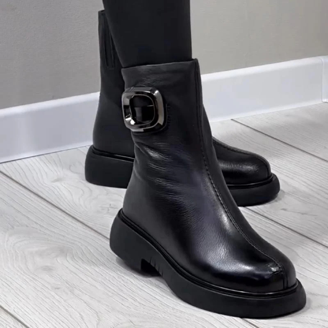 Moniek – Leather Ankle Boots with Buckle