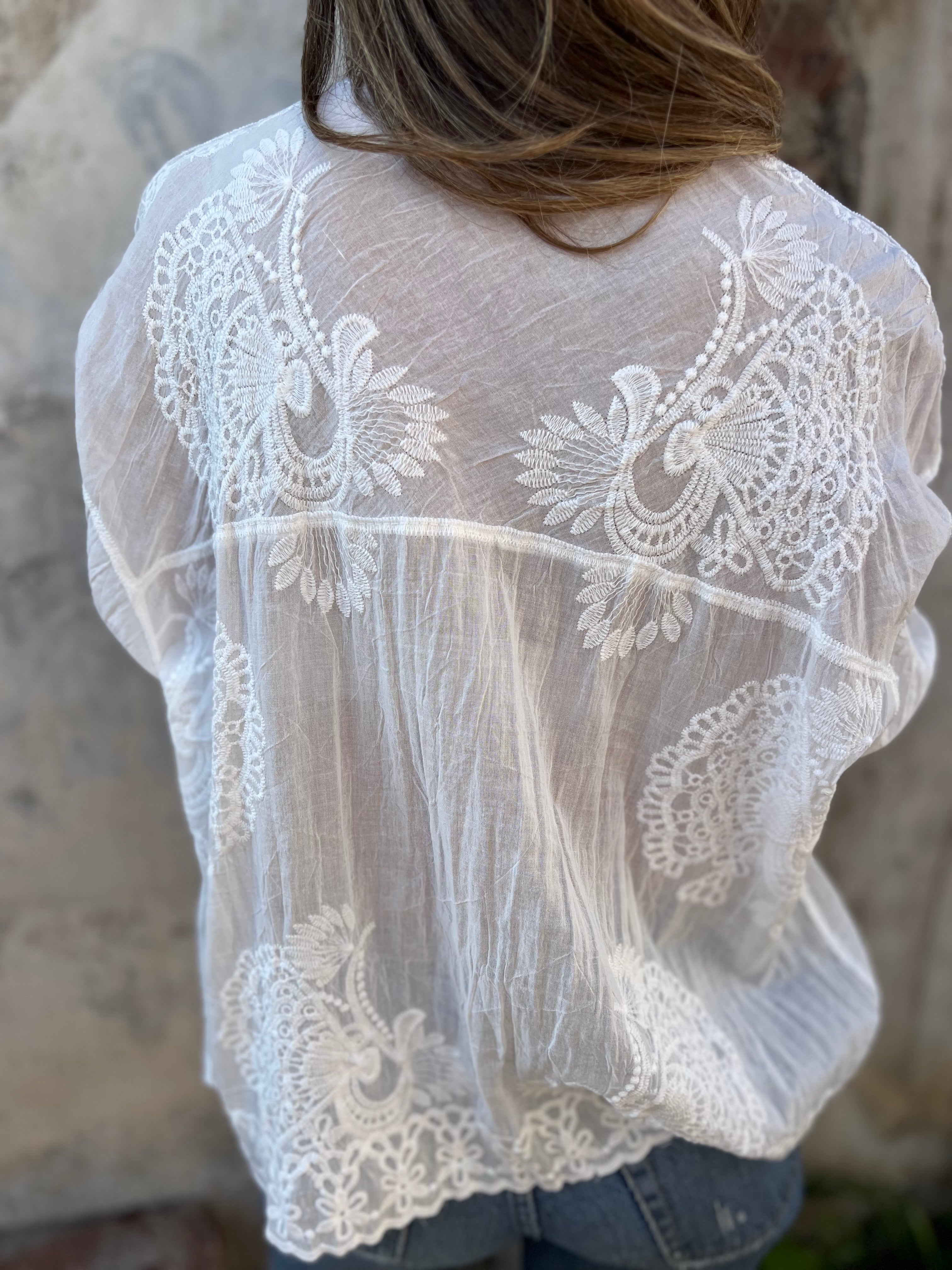 Nalini – Elegant Blouse with Lace Embroidery