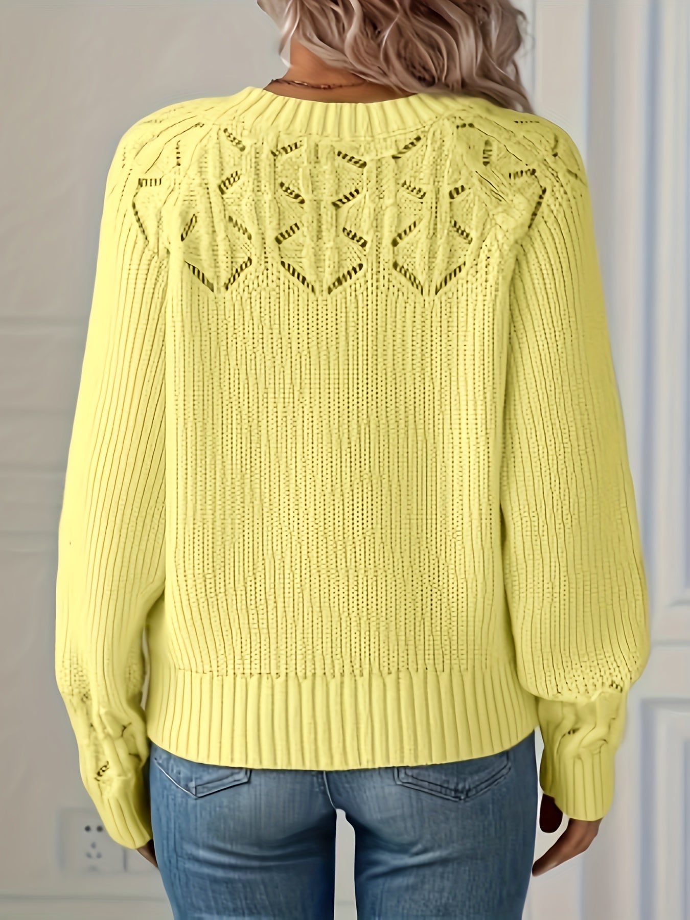 Nasia – Elegant Long Sleeve Sweater
