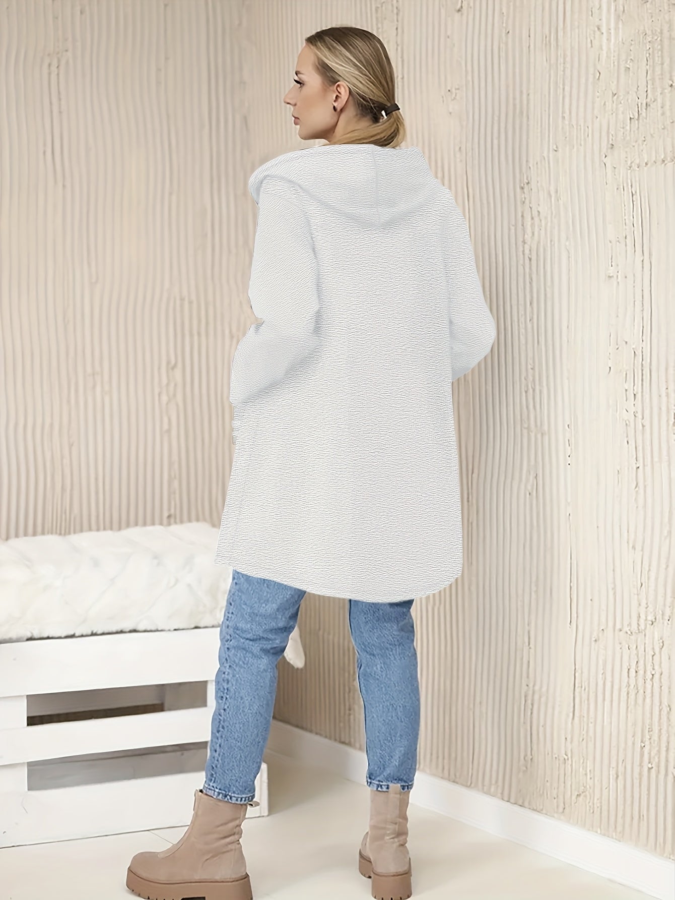Nicola – Long-Sleeved Jacket with Side Pockets