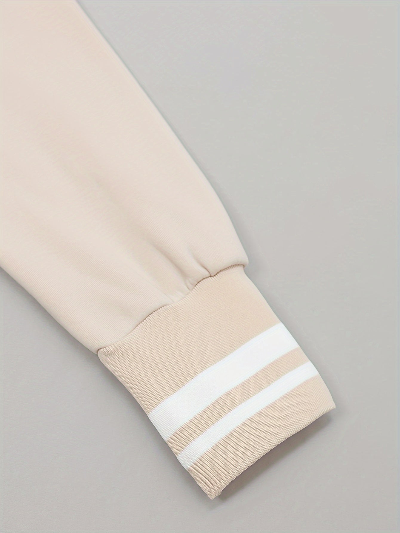 Nicola – Long-Sleeved Jacket with Side Pockets