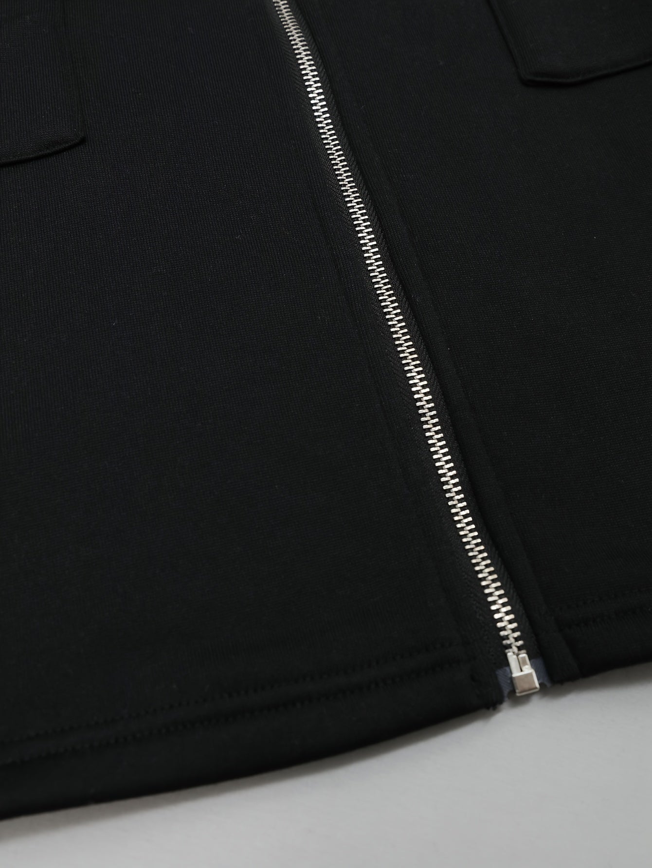 Nicola – Long-Sleeved Jacket with Side Pockets