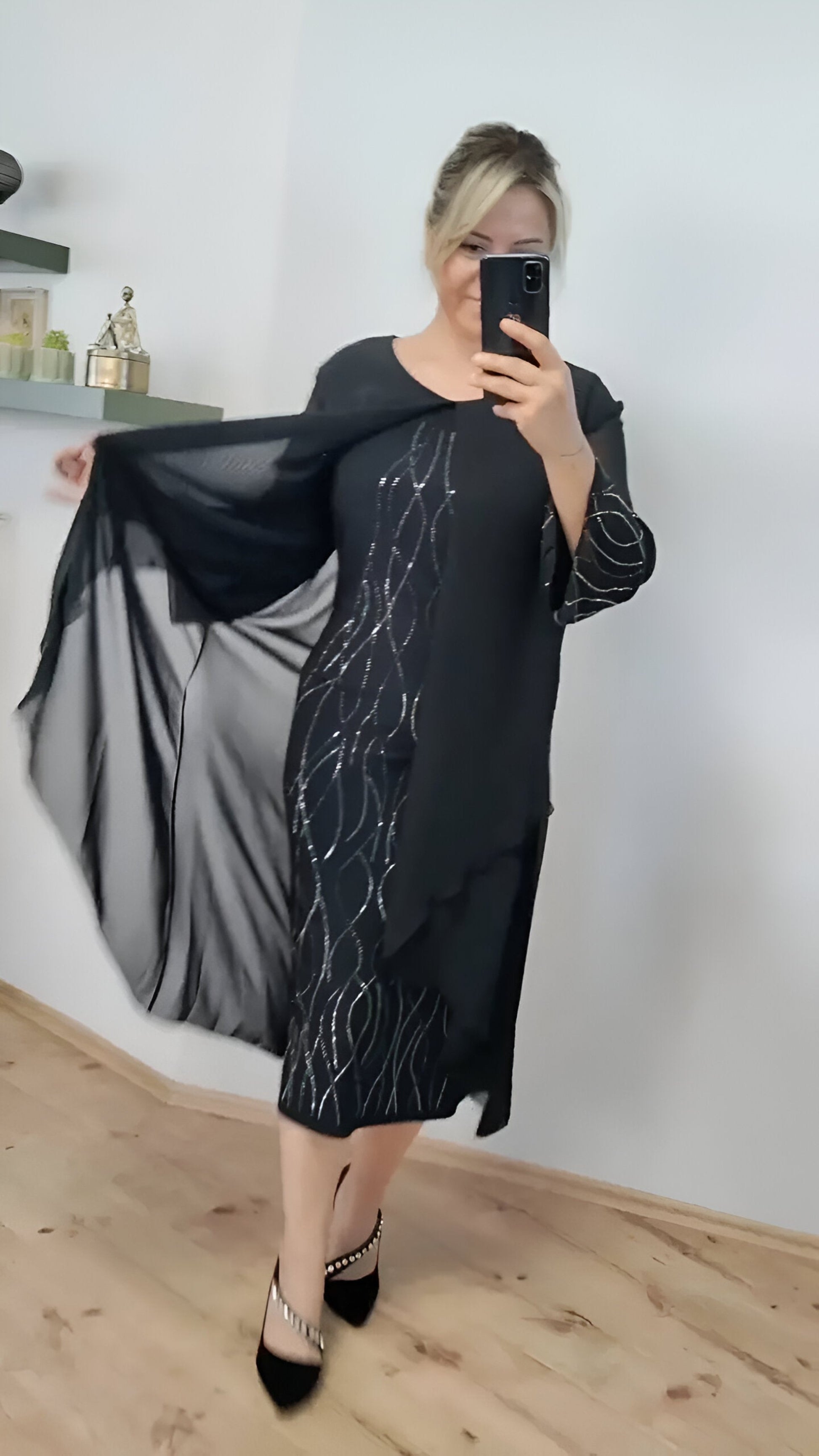 Nienke – Elegant Wrap Dress