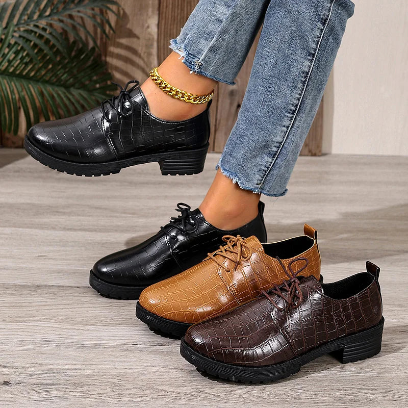 Niyra – Derby Shoes with Lacing and Chunky Sole