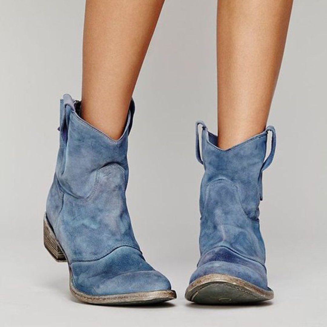 Noyara – Elegant Ankle Boots Made of Suede