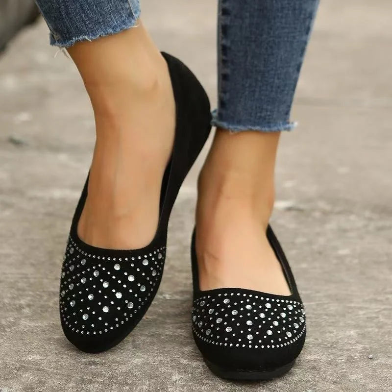 Noyra - Comfortable Flat Moccasins