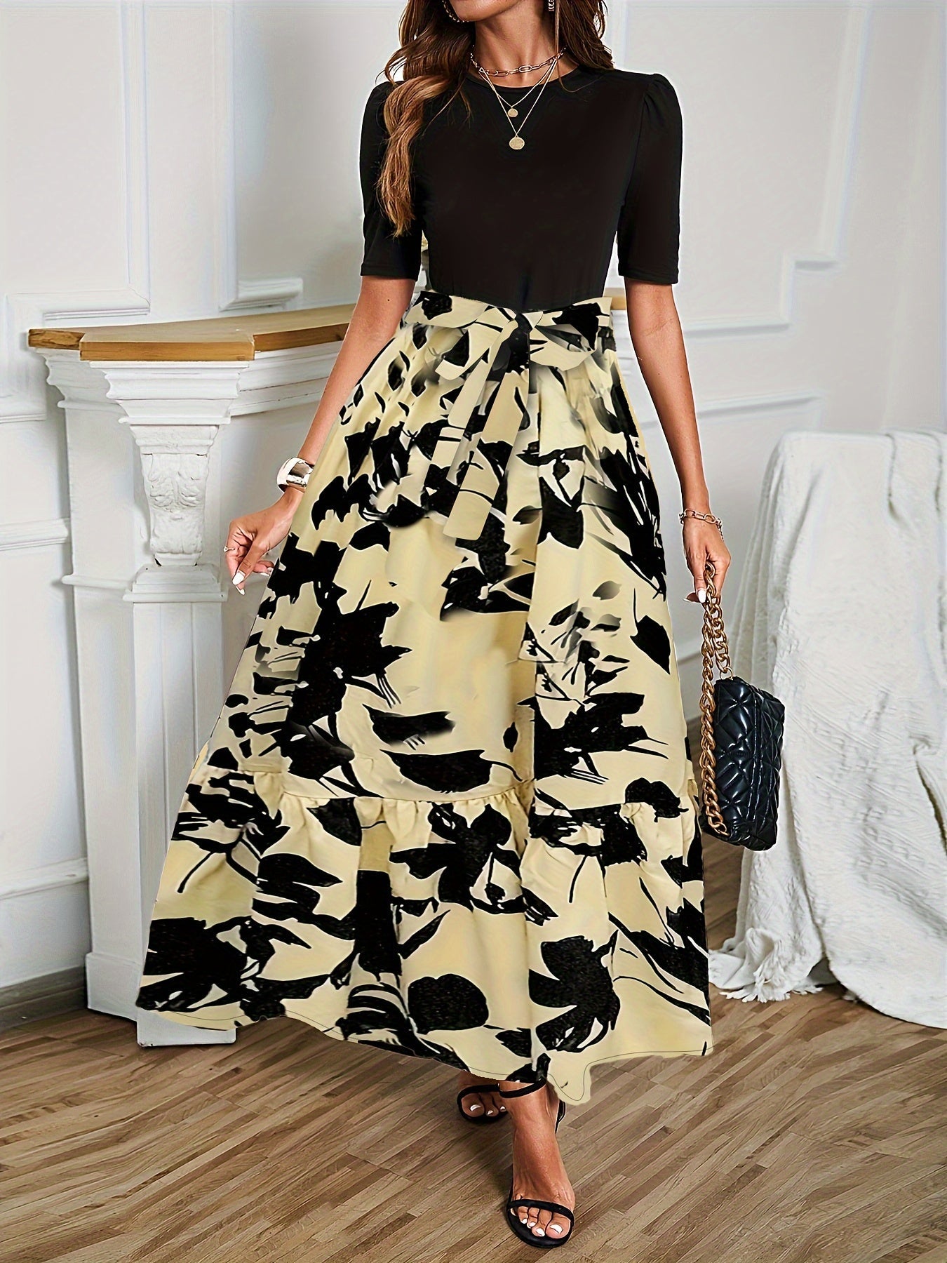 Nuray – Elegant Short-Sleeved Floral Dress