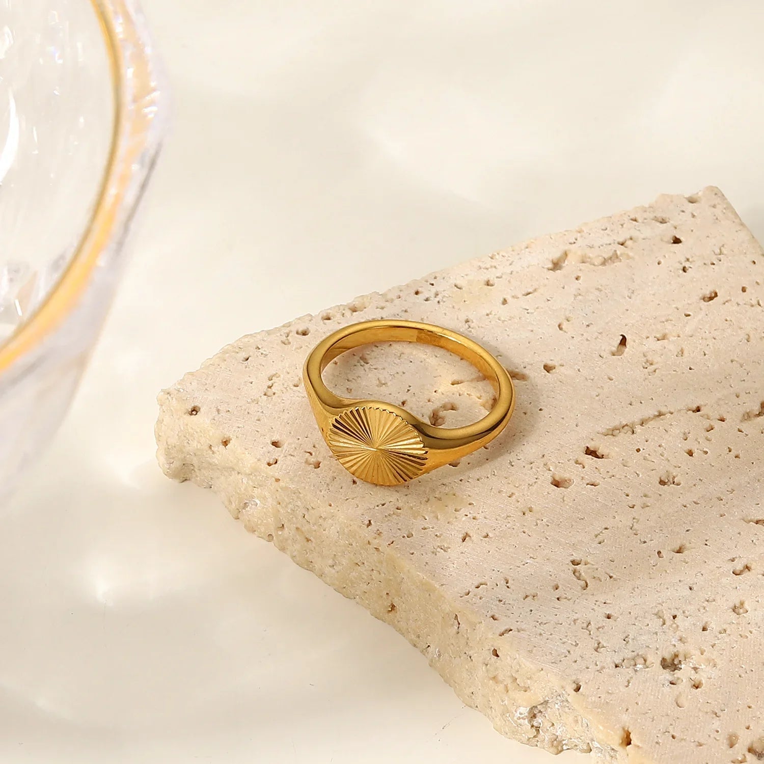 Anello in oro cyna