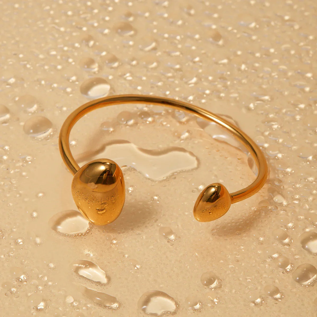 Mallory minimalistische gouden armband
