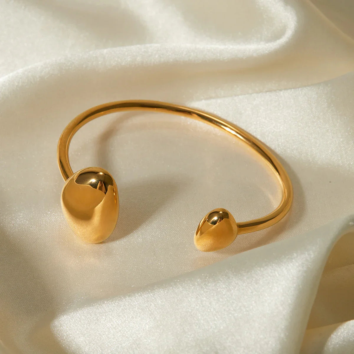 Mallory minimalistische gouden armband