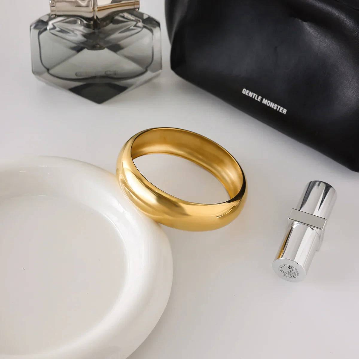 Maelis Smooth Gold Bangle