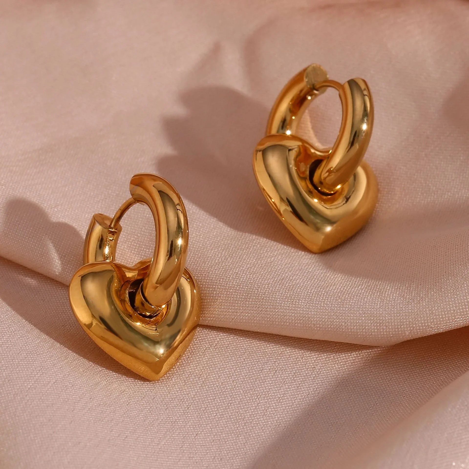 Orecchini Aria's Arrow in Oro