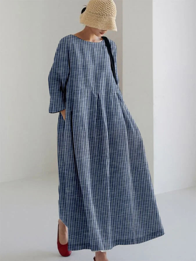 Olivia – Vintage Dress with Stripes and Loose Fit