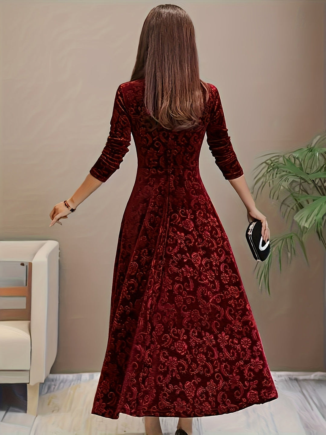 Otsuru - Elegant Velvet Dress with Long Sleeves