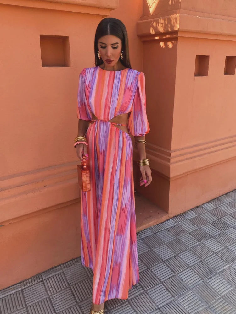 Paloma – Elegant Dress with Cutout